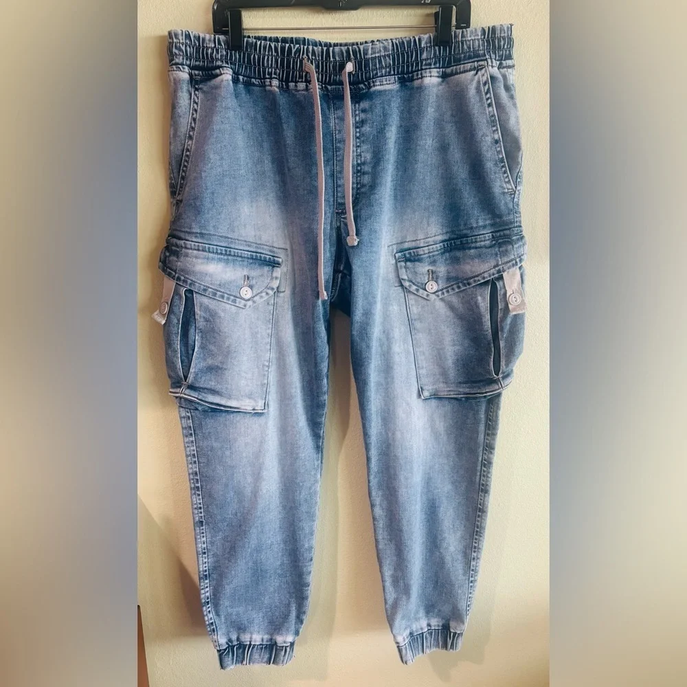 Sun + Stone Men's Encinita Regular-Fit Denim Cargo Joggers Size: XL (Waist 36)